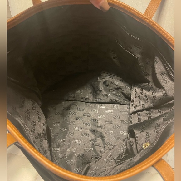 Michael Kors Kempton Black Nylon & Tan Leather Zip Top Tote Bag - Picture 4 of 12